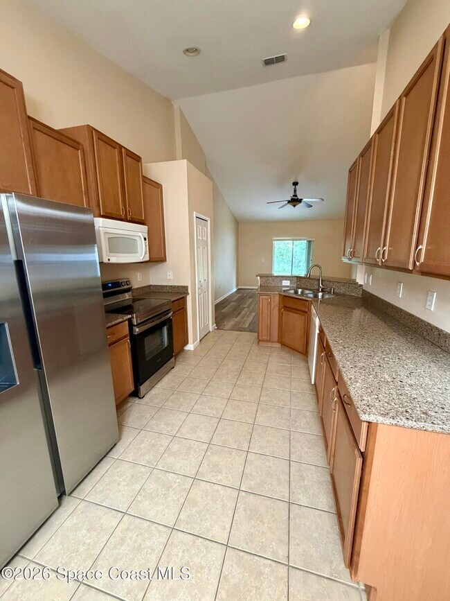 Building Photo - 3640 Aria Dr