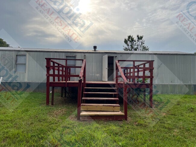 Building Photo - Quiet Country Manufactured Home