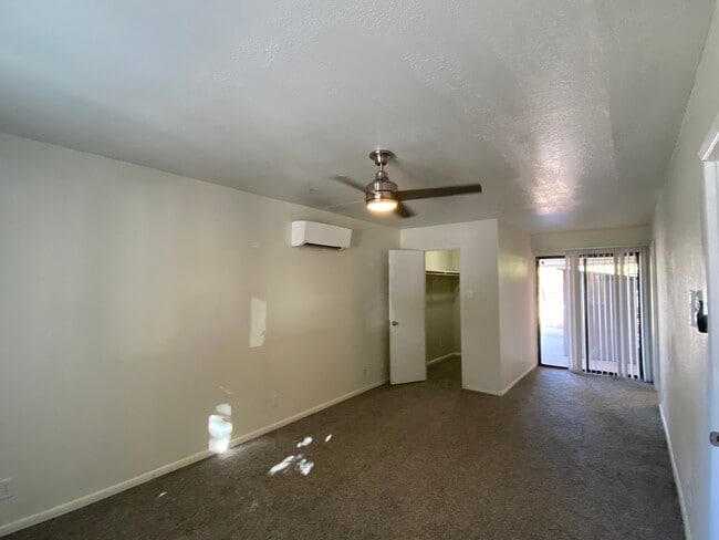 Building Photo - 11213 Chico Rd NE