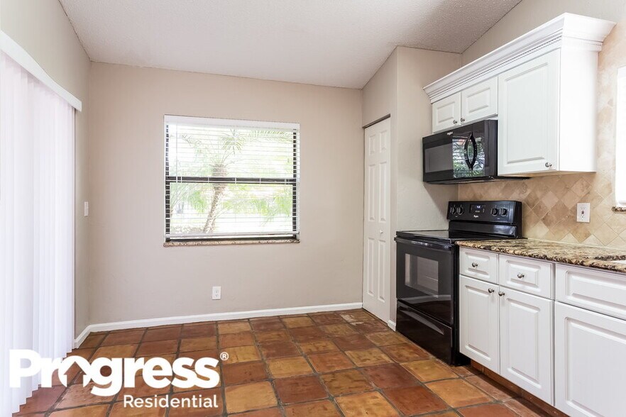 Building Photo - 6 Capitol Ct