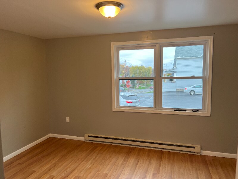 Building Photo - 239 Nesbitt St