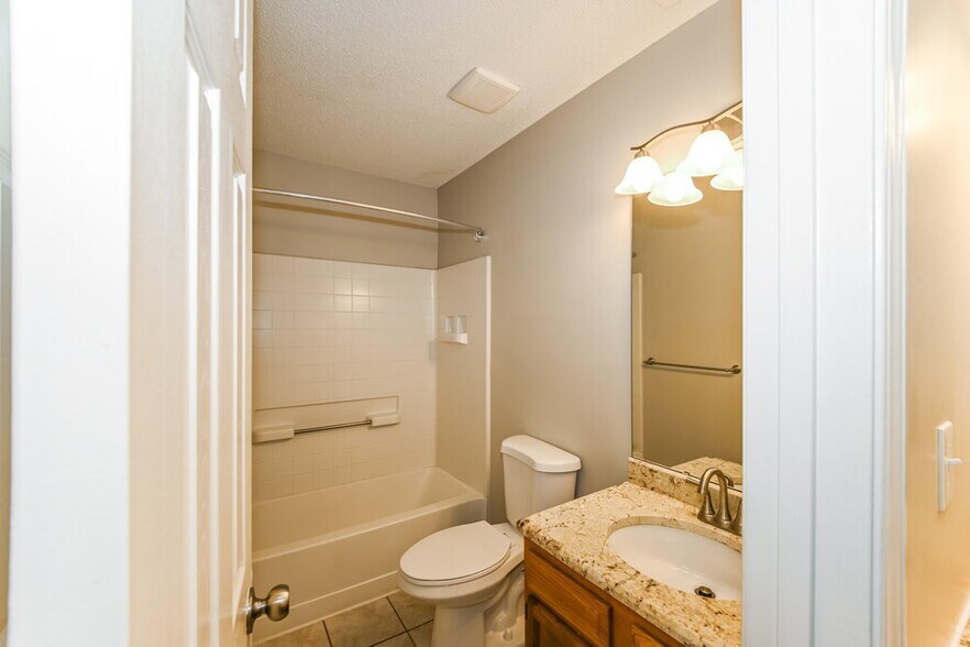 Building Photo - 12654 Tucker Crossing Ln
