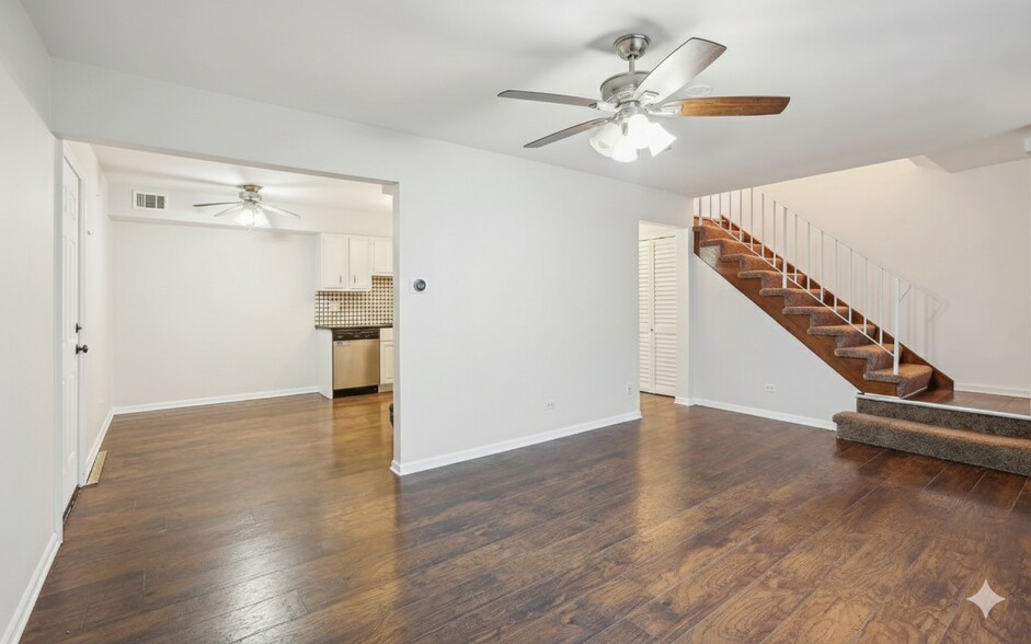 Building Photo - 1945 Hancock Dr