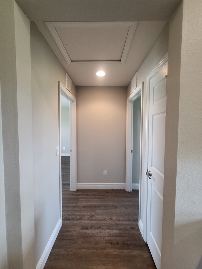 Building Photo - 8309 Lena Ct
