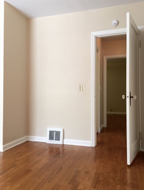 Building Photo - Charming Keyport home with Large Yard