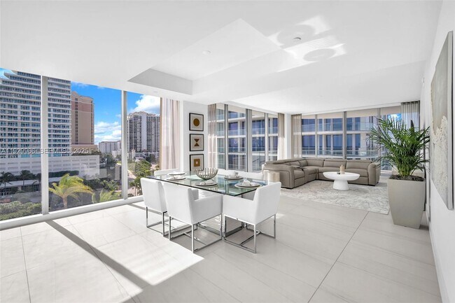 Building Photo - 151 N Seabreeze Blvd