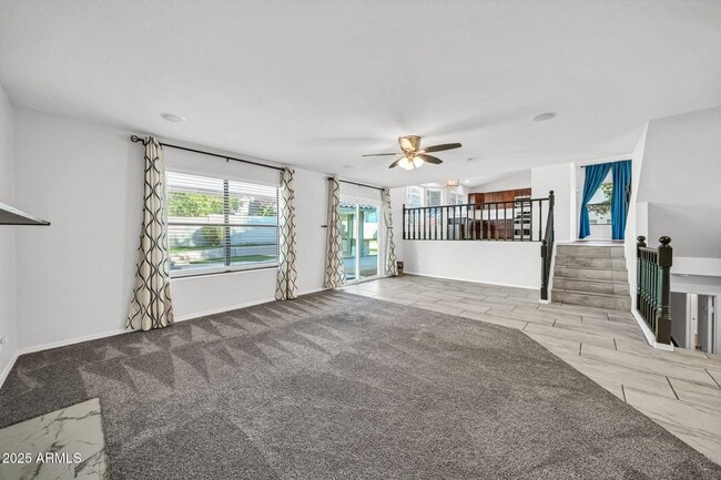 Building Photo - 5044 E Paradise Ln