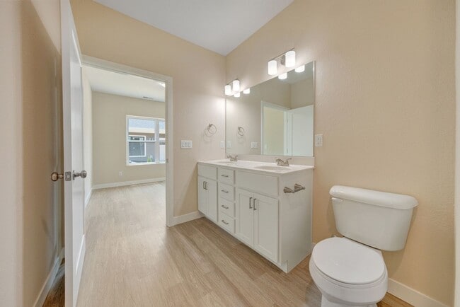 Building Photo - New Construction Townhomes in Tuscola, 2 B...