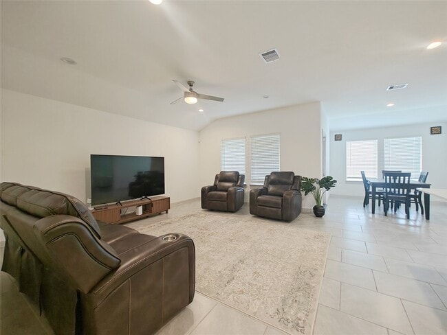 Building Photo - 3935 Gael Run Ct