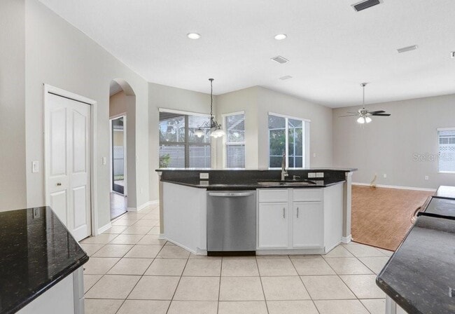 Building Photo - 7005 Cohasset Cir