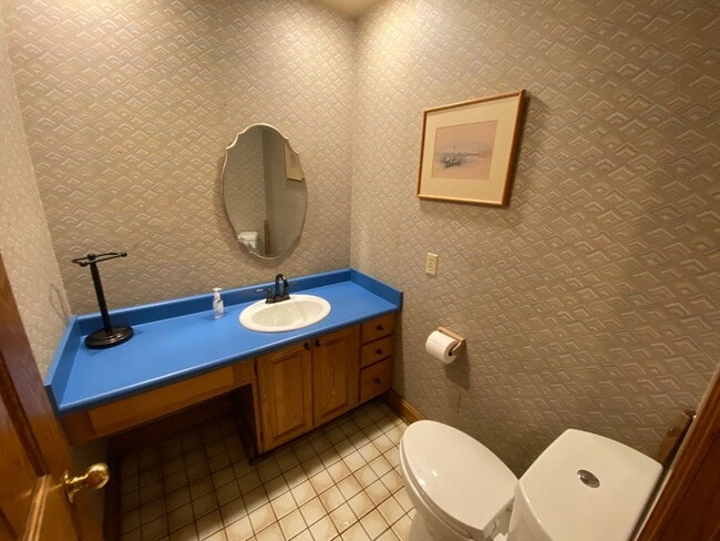 Building Photo - Rare Brick Single Family House On Goodale Park