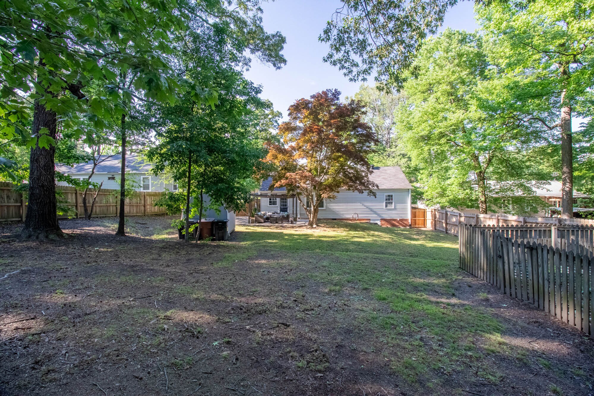 Building Photo - 2721 Azalea Dr