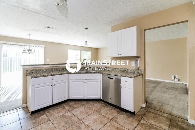 Building Photo - 3 Bedroom Pet-Friendly Home in Lawrence, I...