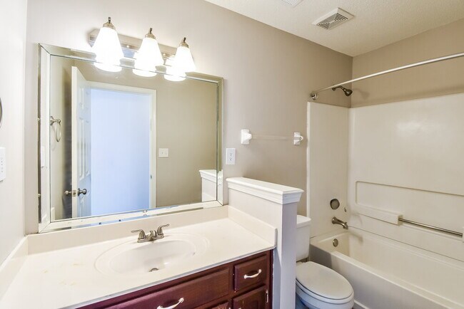 Building Photo - 5397 Kayla Dr