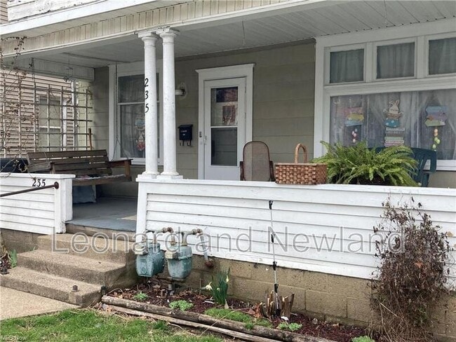 Building Photo - 235 N 10th St