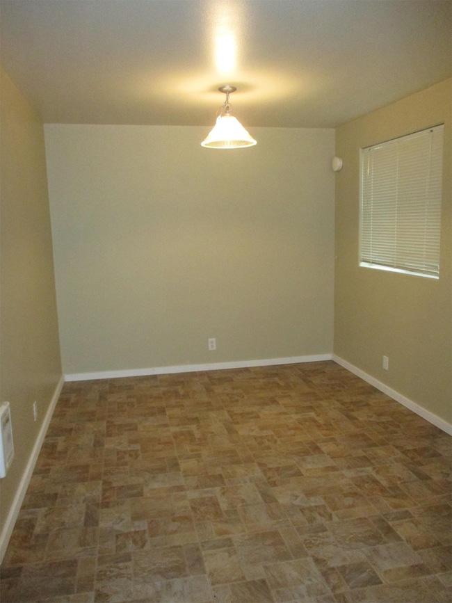 Building Photo - 1246 N Park Ave