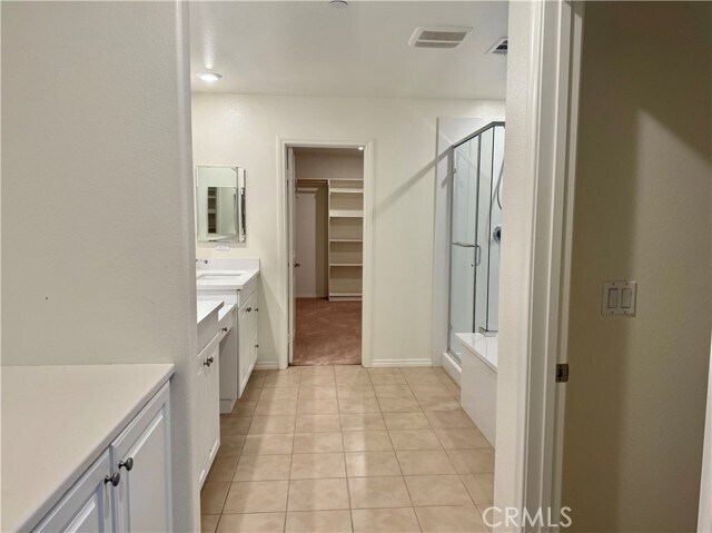 Building Photo - 12037 Meander Way