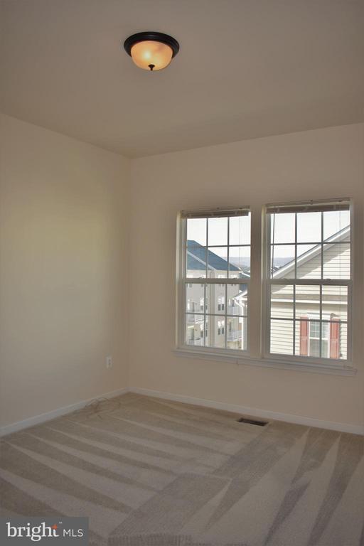 Building Photo - 212 Mill Pond Rd