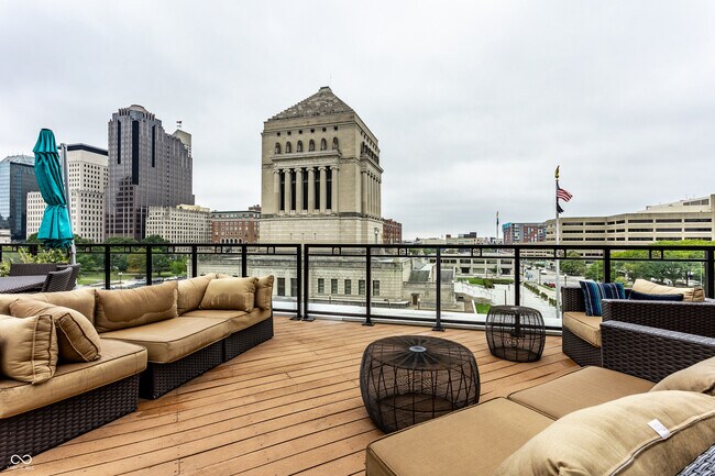 Building Photo - 429 N Pennsylvania St