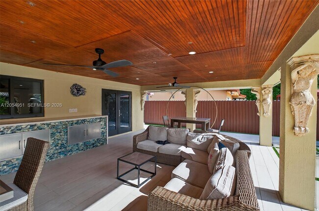 Building Photo - Southwest 127th Avenue, Miami, FL 33175 - 3 BR 2.5 BA single-family home