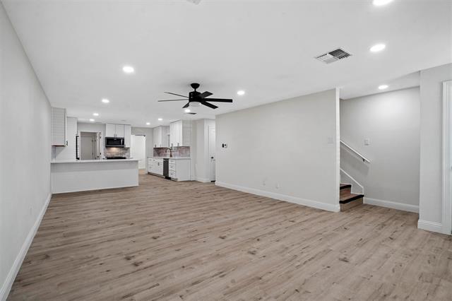 Building Photo - 5124 Collinwood Ave