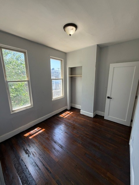 Building Photo - 708 E Madison St