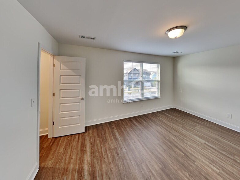 Building Photo - 5080 Mountain Springs Rd
