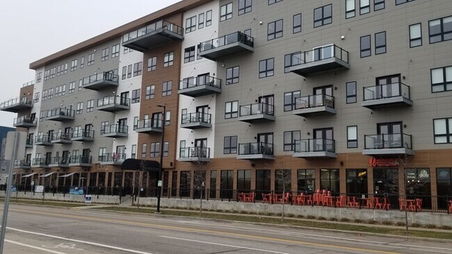 Primary Photo - 405 1st St SW