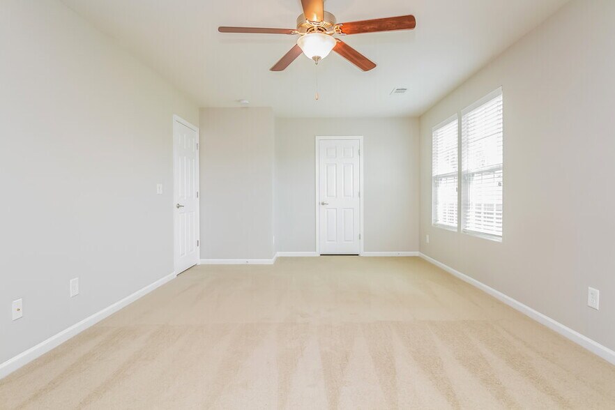 Building Photo - 3013 Haviland Way