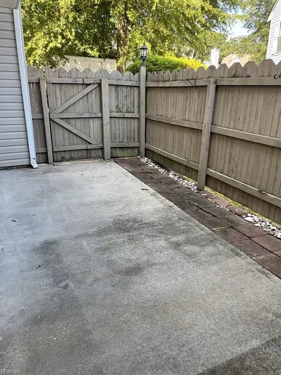 Building Photo - 1657 Pattington Cir