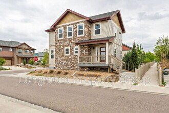 Building Photo - 1303 S Oak Ct.