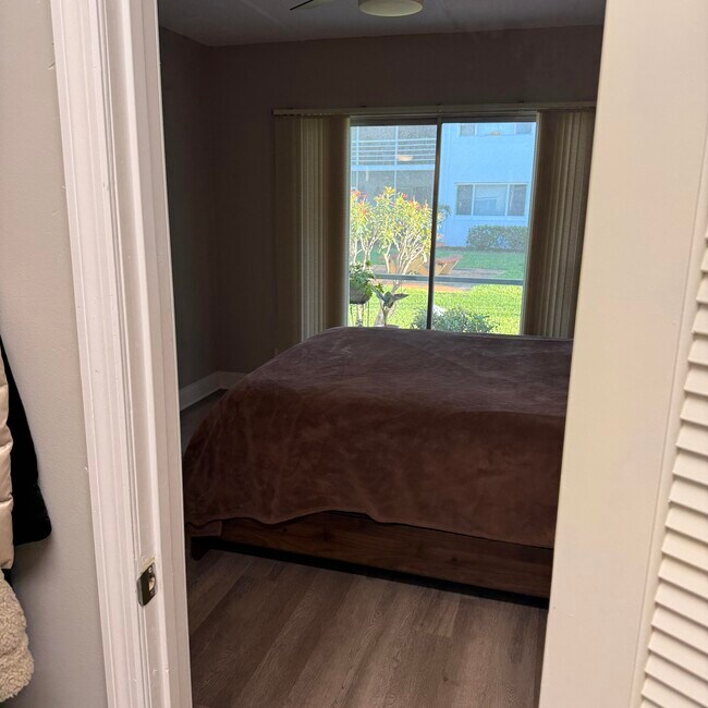 Building Photo - 4500 N Flagler Dr