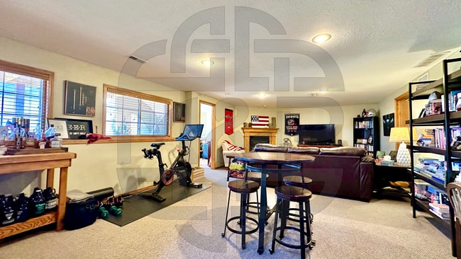Building Photo - 2113 Timber Ln Cir