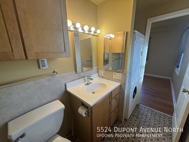Building Photo - 5524 Dupont Ave N
