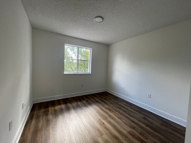 Building Photo - 13335 SW 144th Ter