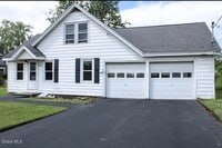 Building Photo - 607 Boght Rd