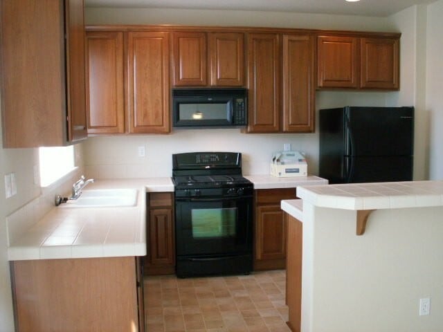 Building Photo - Gorgeous Single Family home in great condition with private patio at unbeatable Price!  - Coming ...