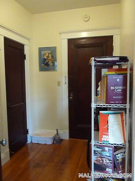 Building Photo - 17-19-19 Washington St S