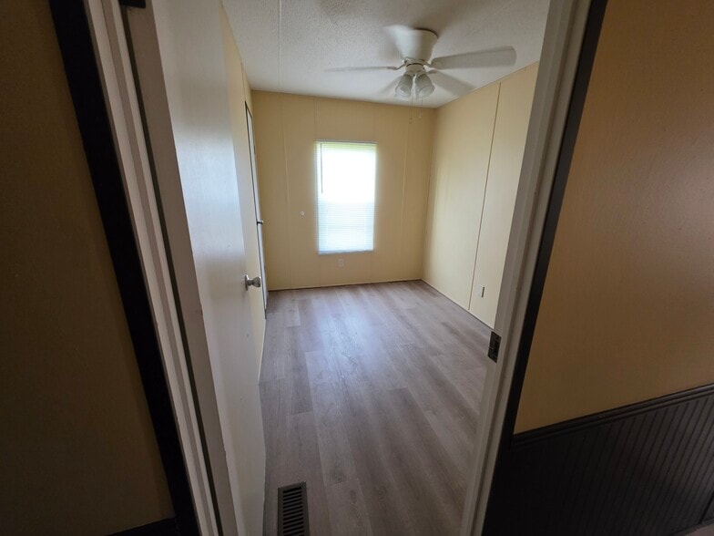 Building Photo - 132 Raoul Ln