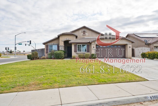 SW-Bakersfield features 4 bed 2 bath with... - SW-Bakersfield  features 4 bed 2 bath with...