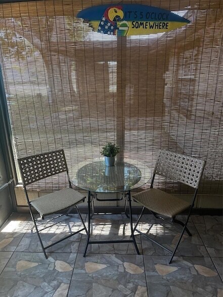 Building Photo - 1980 Tahitian Pl