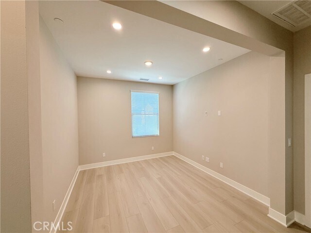 Building Photo - 130 Fairgreen