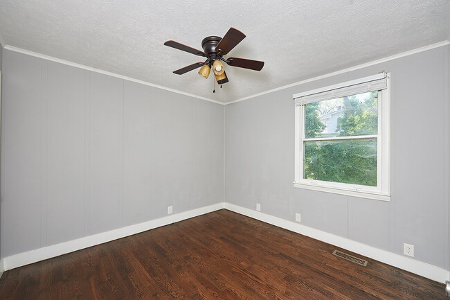 Building Photo - Almost Ready: 3+BR, 2BA duplex (Please do not apply without speaking with us first.)