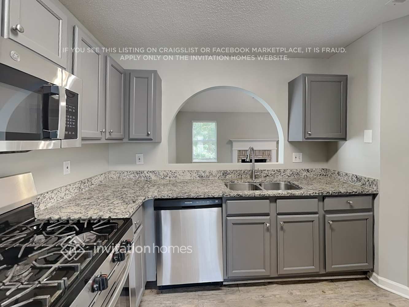 Building Photo - 5449 Sweetsprings Dr SW