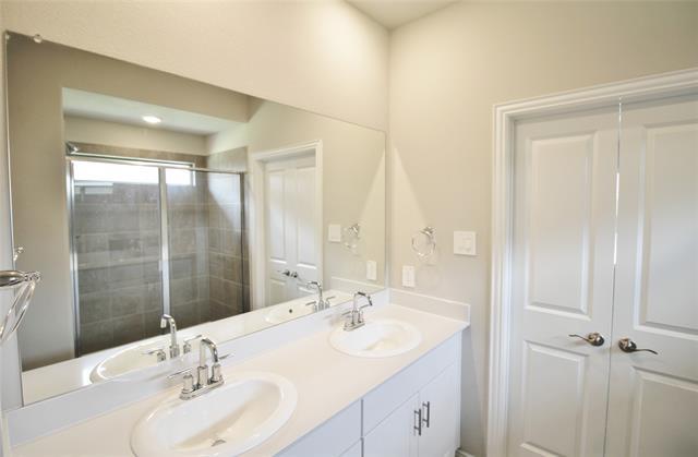 Building Photo - 4208 Mountain Crk Dr