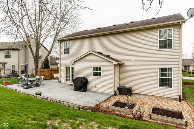 Building Photo - 9660 Overcrest Dr