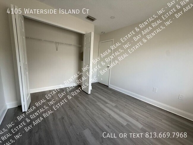 Building Photo - 4105 Waterside Island Ct