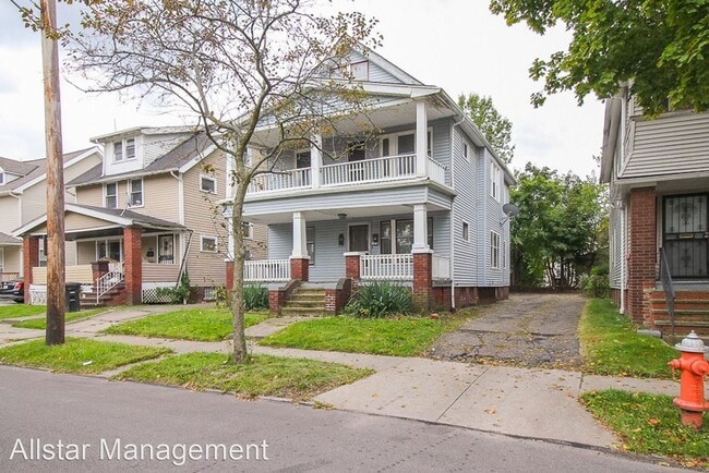Building Photo - 2 br, 1 bath House - 11808 Parkhill Avenue Up