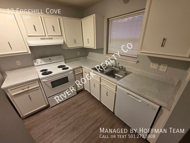 Building Photo - 12 Edgehill Cove