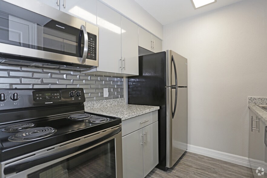 Towne Lake Apartments 5730 Timber Creek Place Dr Houston TX 77084